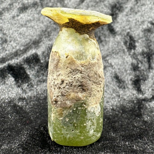 Véritable minuscule flacon