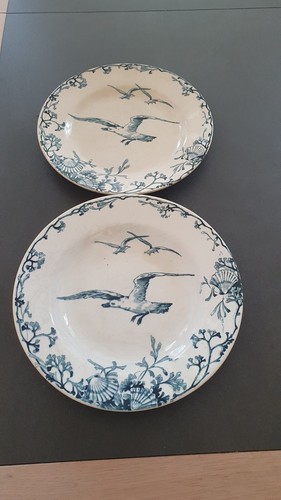 Anciennes assiettes - ,