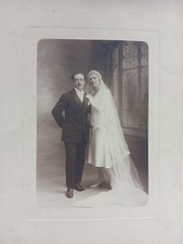Portrait de famille couple mariés mariage - photo ancienne an. 1928