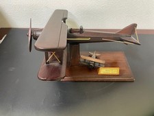 Maquette d'avion en bois Spad