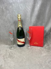 2 flutes à champagne en verre avec boite Champagne MUMM France vintage