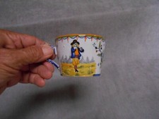 Ancienne Tasse en faience BRETAGNE Quimper