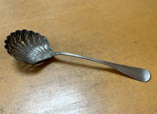 Magnifique cuillère à