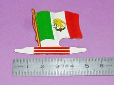 PLAQUE METAL DRAPEAU BISCUITS