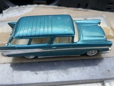 Vente de véhicules 1/43 cause