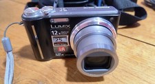 Appareil photo numérique vintage: PANASONIC LUMIX DMC-TZ6, 10Mp, Japon 2009