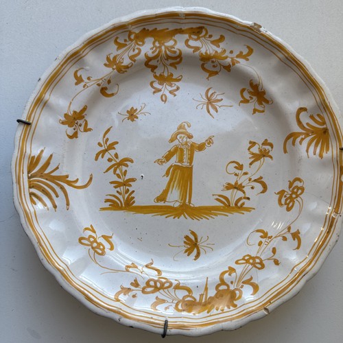 Moustiers assiette xviiième - assiette,