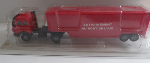 Camion pompiers mercedes - 1/60,