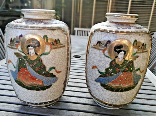 Deux anciens grands vases - deux,