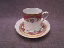 Tasse et sous-tasse a café en