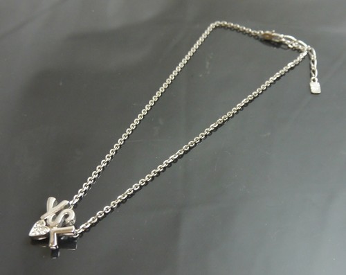 Authentique collier ysl saint - collier,