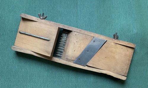 Ancienne rappe mandoline - rappe, de