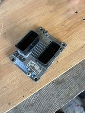 Calculateur ECM 0261200255 Bosch GM Opel Meriva A 1.4