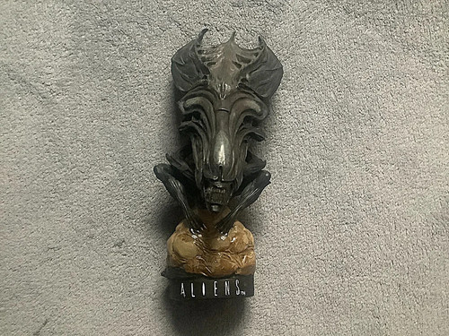 Figurine reine alien - figurine,