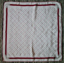 - GUCCI Foulard authentique