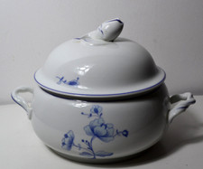Soupière en porcelaine de