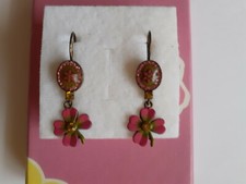 Belles boucles d'oreilles