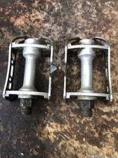 Ancienne paire de pédales