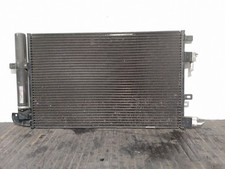 4R8319C600CA CONDENSEUR DE CLIMATISATION / SHOWA / XR847832 / 4714281 POUR JAGUA