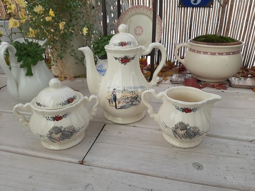 Cafetière sucrier crèmier - cafetière,, sucrier,