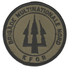  BRIGADE MULTINATIONALE NORD KFOR  - Ecusson  / insigne tissus  - OPEX