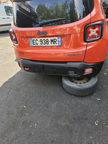 Pare choc arriere jeep - arriere,