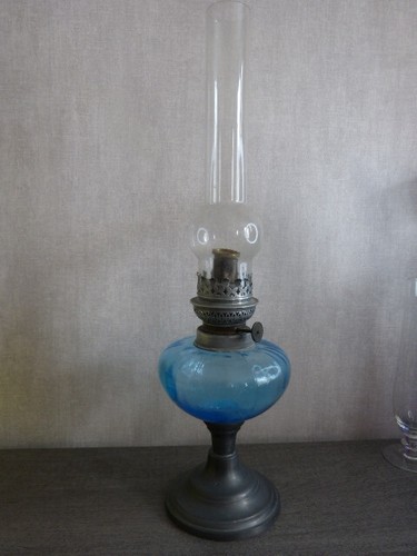 Lampe petrole verre bleu - a,
