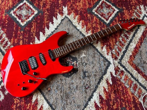 Guitare électrique rouge
