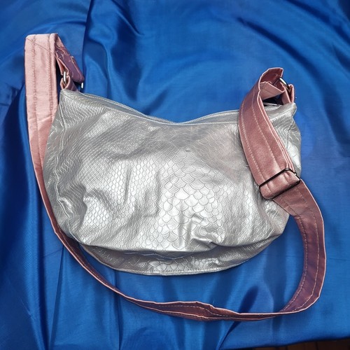 Sac artisanal upcyclé - , –
