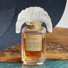 Flacon ancien de parfum -