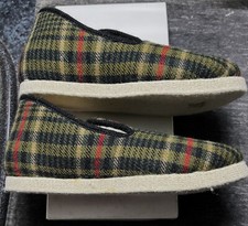 CHAUSSONS NEUF Veritable
