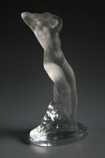 FIGURINE EN VERRE LALIQUE NUDE