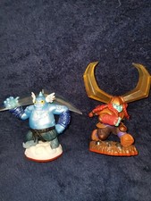 LOT 2 FIGURINES SKYLANDERS HEAD RUSH ET GUSTO TRAP TEAM 2014