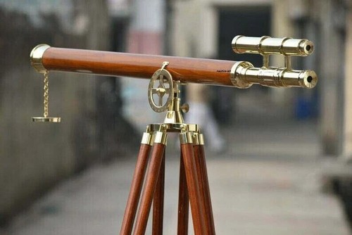 Ancien télescope artisanal - , en