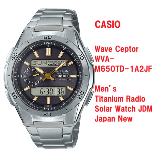 Montre solaire radio - , titane