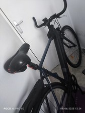 Vélo électrique NCM C5 - Neuf, bleu antracite, sous garantie.