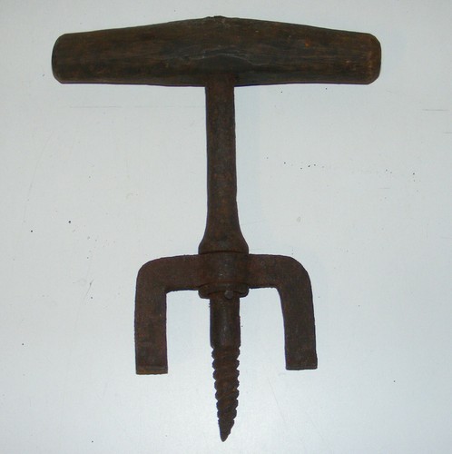 Ancien outil tire - ancien, tire-bonde