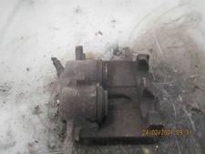 Etrier de frein avant droit 7701051808 Renault TRAFIC II MINIBUS