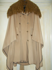 TRES BEAU MANTEAU CAPE SONIARYKIEL
