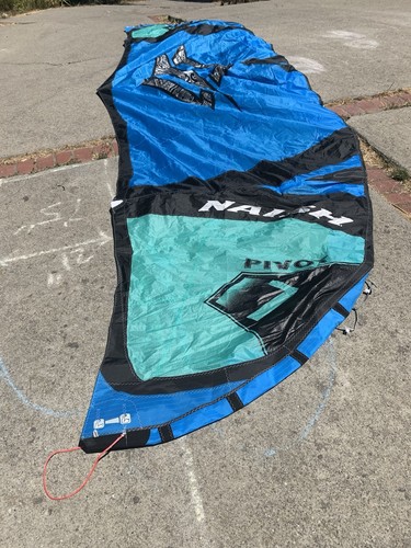 Naish pivot kitesurfing kite - kitesurfing,