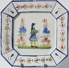 ASSIETTE A PANS COUPÉS EN FAIENCE DE QUIMPER - HENRIOT QUIMPER - L. 22 cm
