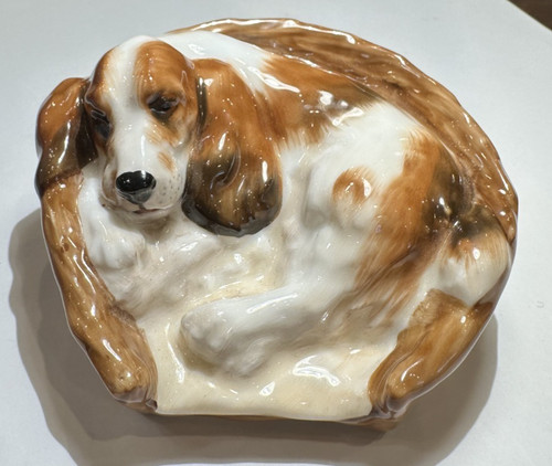 Vintage royal doulton figurine - royal,