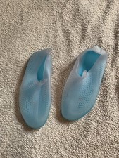Chaussures aquatiques Decathlon T35/36 neuves