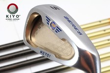 Set de 8 fers HONMA BERES