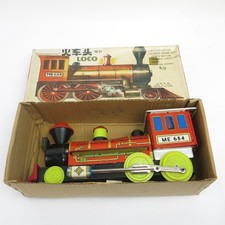 LOCOMOTIVE TRAIN VINTAGE ME684