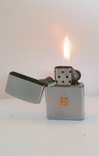 Briquet essence anti - briquet, à