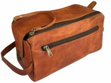 Trousses De Toilette En Cuir