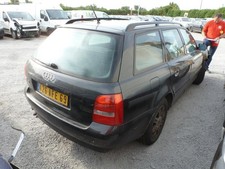 Plage arriere AUDI A4 1 AVANT