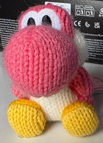 Amiibo yoshi rose - yoshi,
