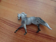1/64 Breyer Mini Whinnies